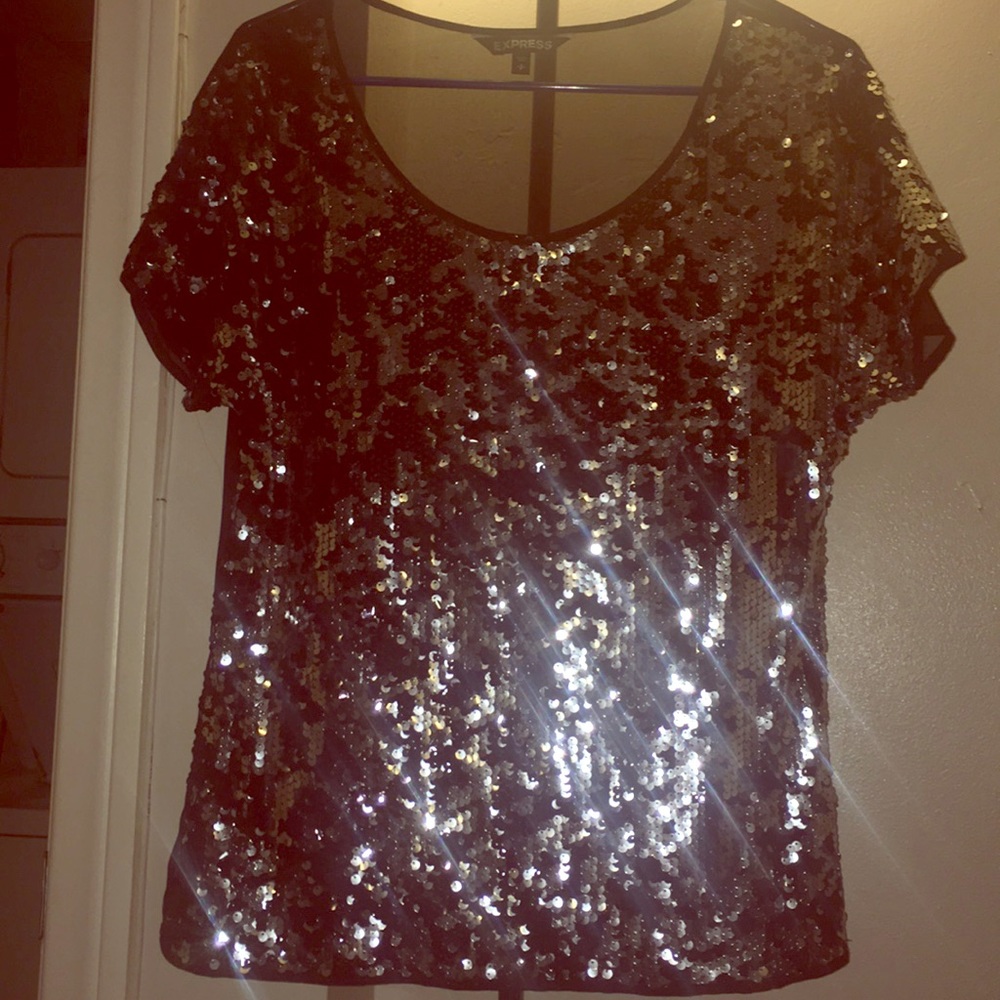 SALE 🔥 Express Tee RARE.💎 - Picture 3 of 7